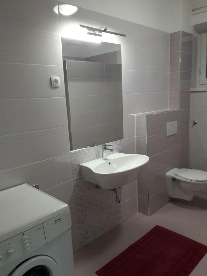 Apartments And Rooms Knez Portoroz Exterior foto